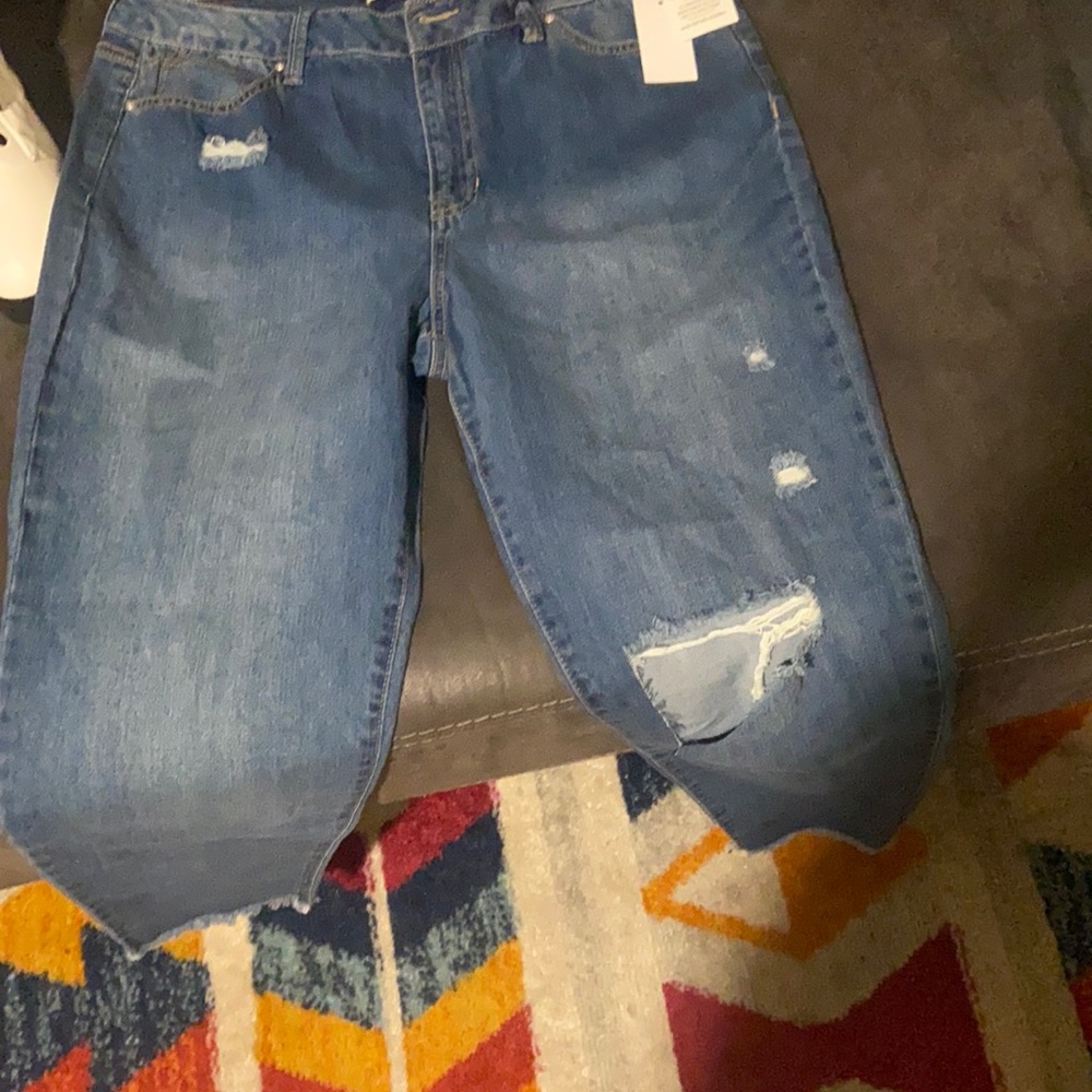 Refuge Denim 90’s inspired MoM jeans
